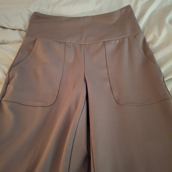 High-Waisted Tan Women's Pants - Picture 4 of 8